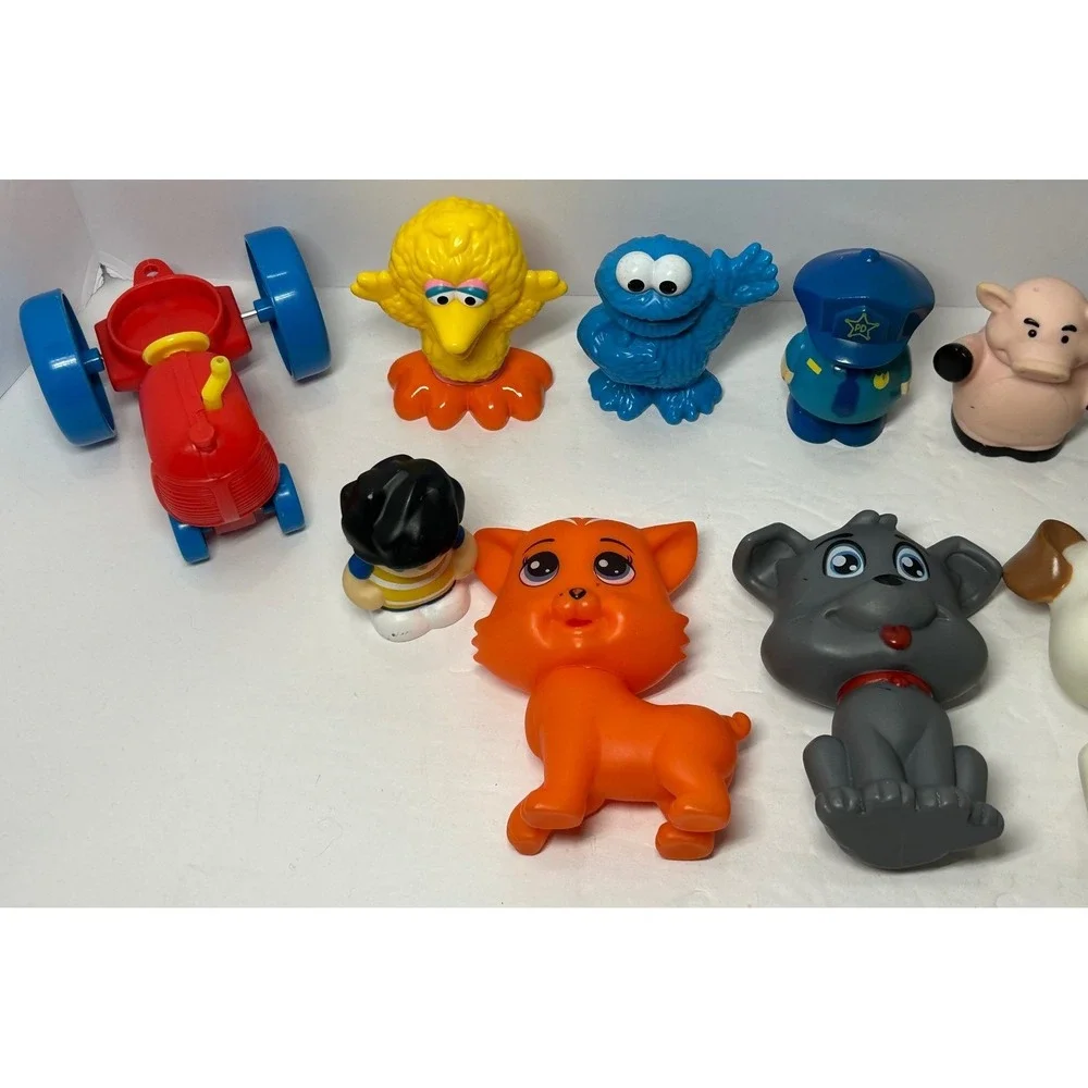 Vintage Toy Figurine‎ Lot Of 14 Little People Animals Big Bird Cookie Monster